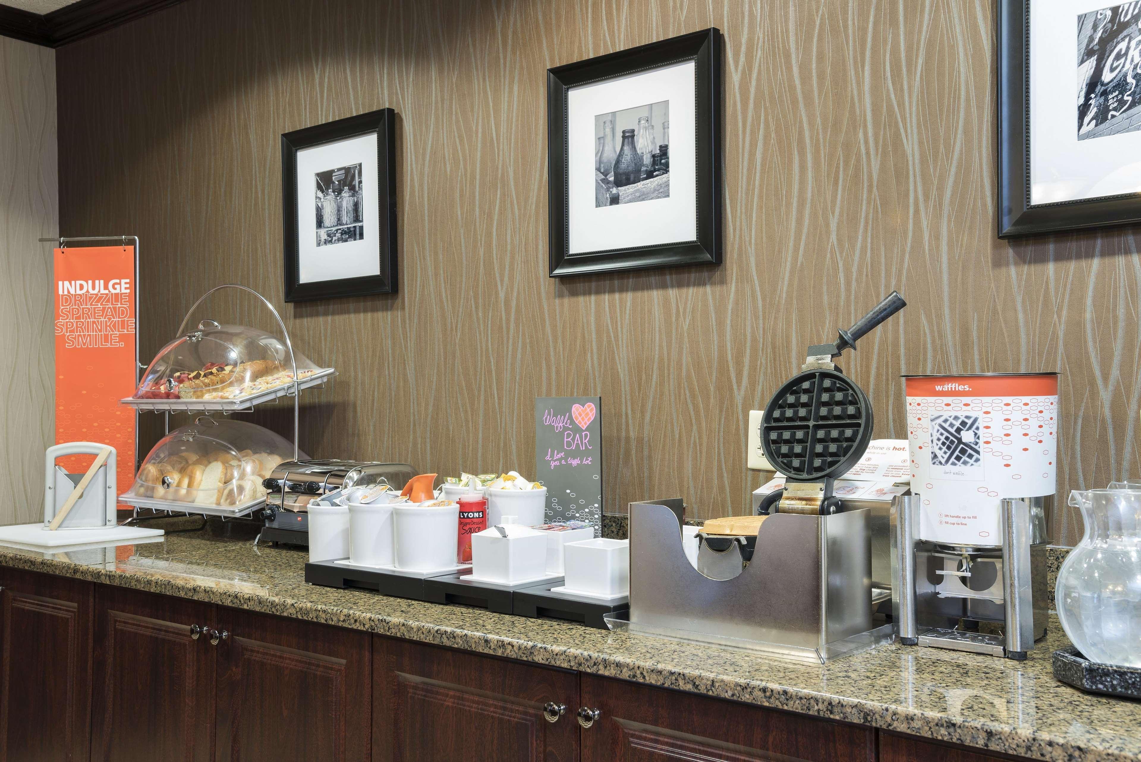 Hampton Inn Detroit Roseville Clinton Township Eksteriør billede