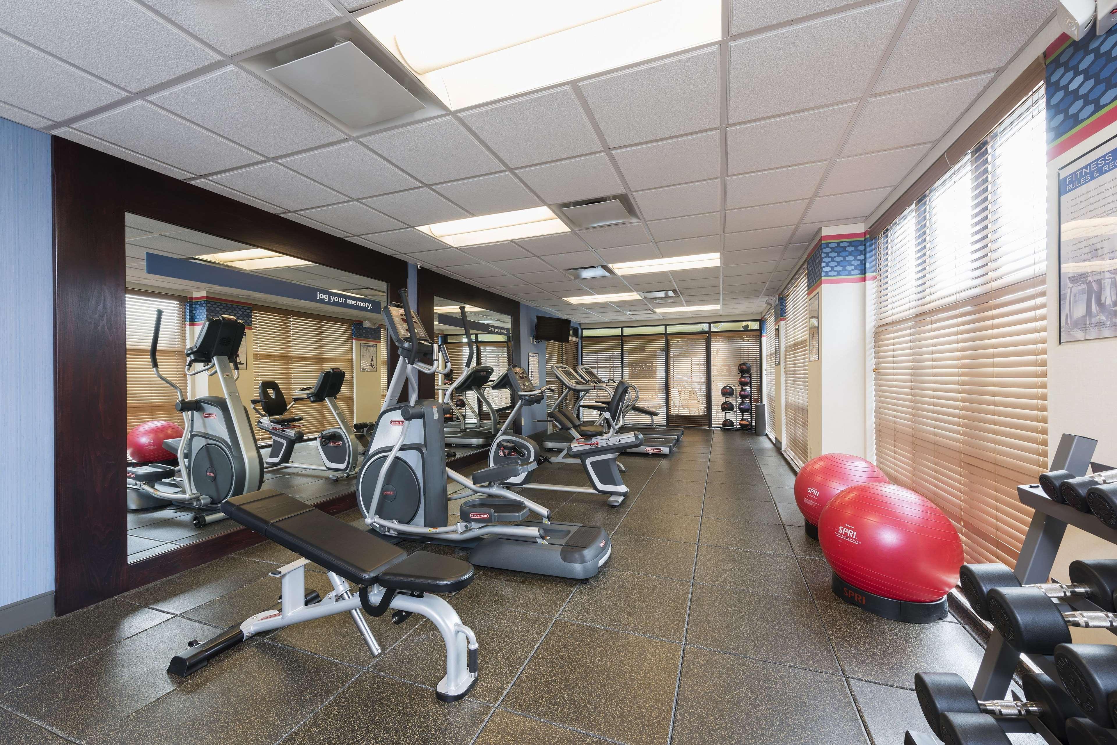 Hampton Inn Detroit Roseville Clinton Township Eksteriør billede