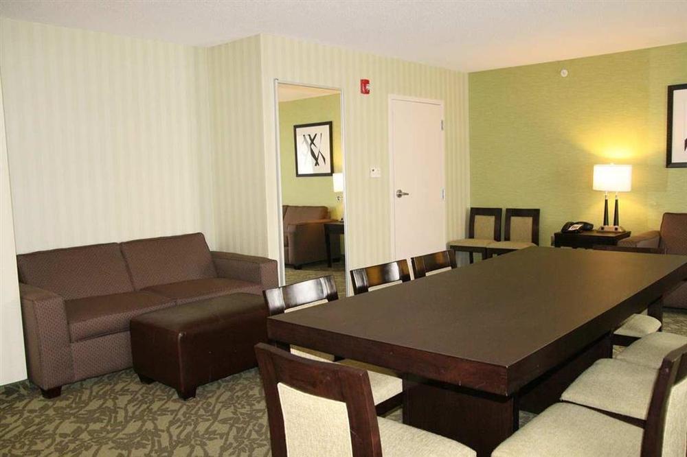 Hampton Inn Detroit Roseville Clinton Township Værelse billede