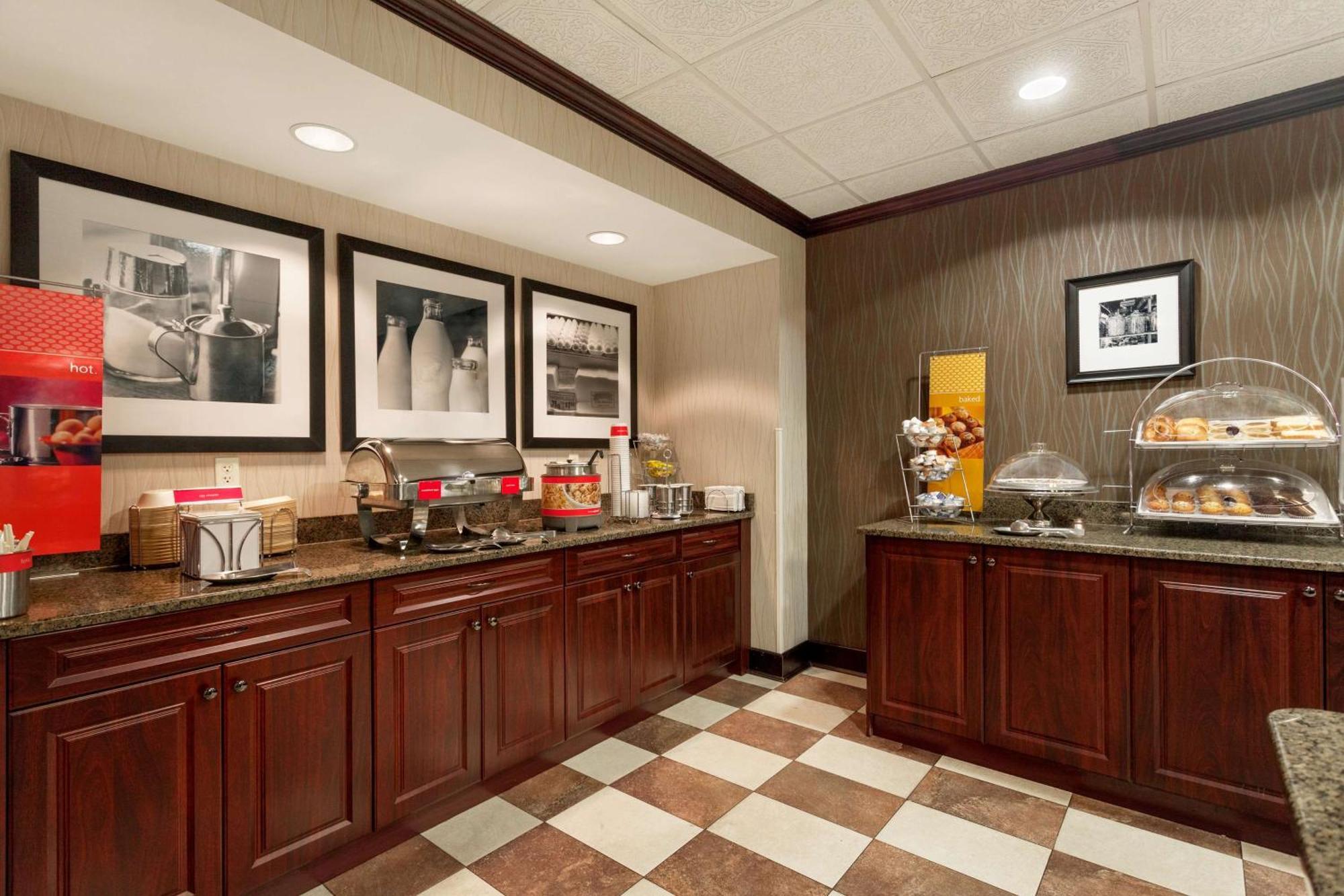 Hampton Inn Detroit Roseville Clinton Township Eksteriør billede
