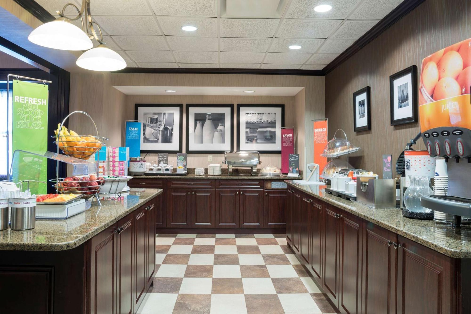 Hampton Inn Detroit Roseville Clinton Township Eksteriør billede