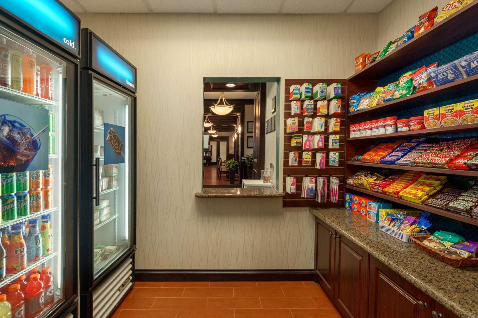 Hampton Inn Detroit Roseville Clinton Township Eksteriør billede